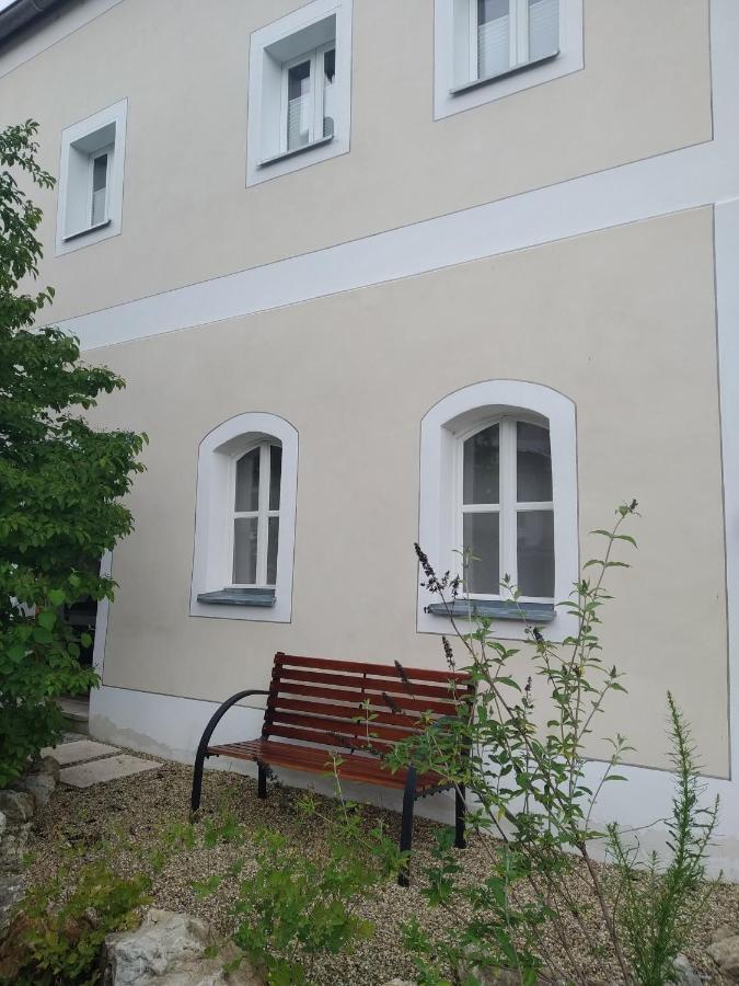 Ferienwohnung Kallmuenz_Luftschloss Bagian luar foto